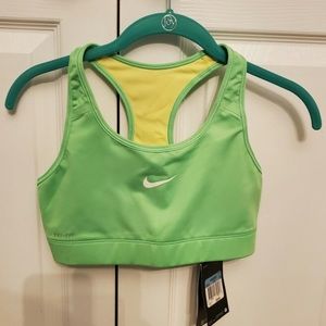 🌟BNWT Nike Sports Bra Bright Green/ Yellow Medium